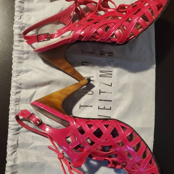 Stuart Weitzman fuschia high heel "cage" sandals - Picture 2 of 3